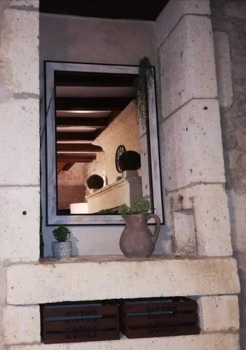 Maison Charentaise A La Campagne Becheresse Bagian luar foto