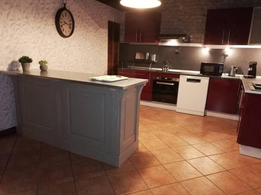 Maison Charentaise A La Campagne Becheresse Bagian luar foto