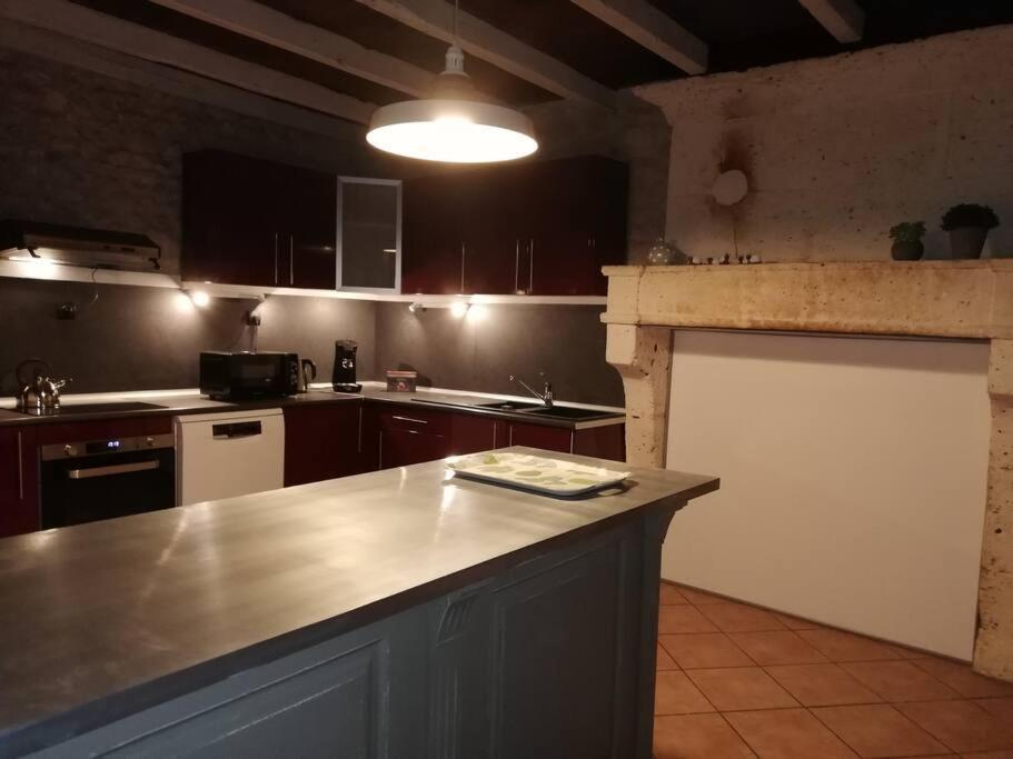 Maison Charentaise A La Campagne Becheresse Bagian luar foto